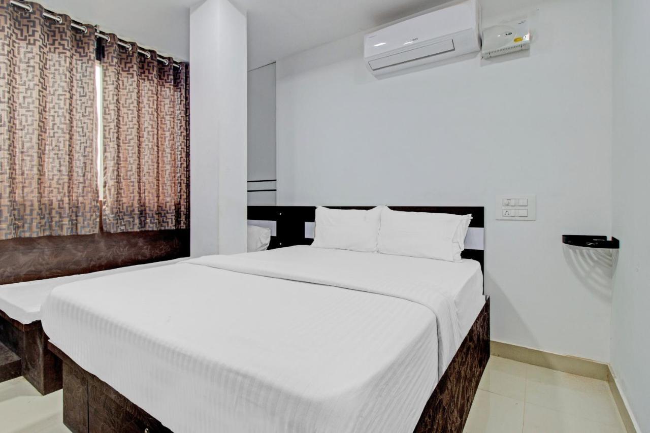 Oyo Flagship 81436 Palace Lodge Mangalore Eksteriør billede